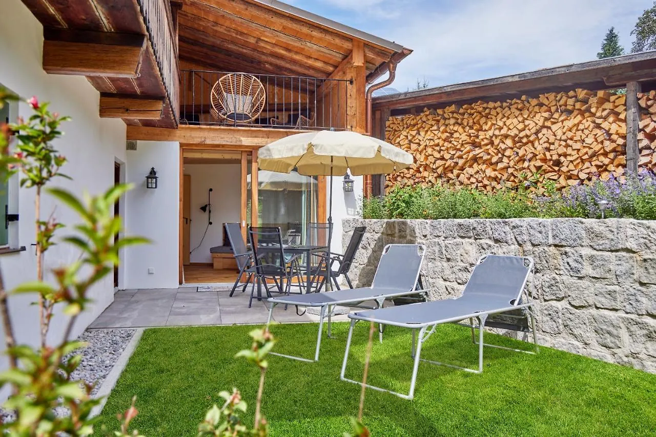 Haus Hoamat - Bergfeuer Apartment Farchant Germany