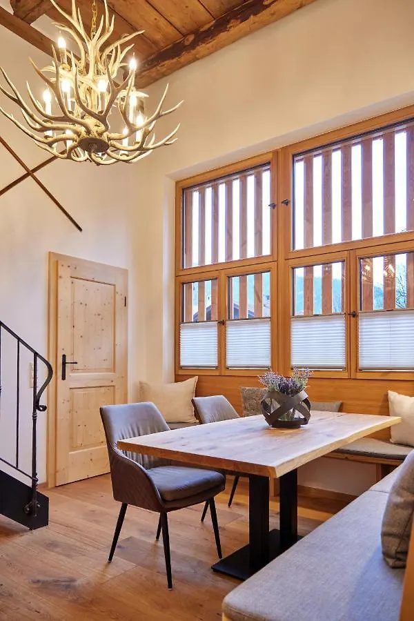 Haus Hoamat - Bergfeuer Apartment Farchant