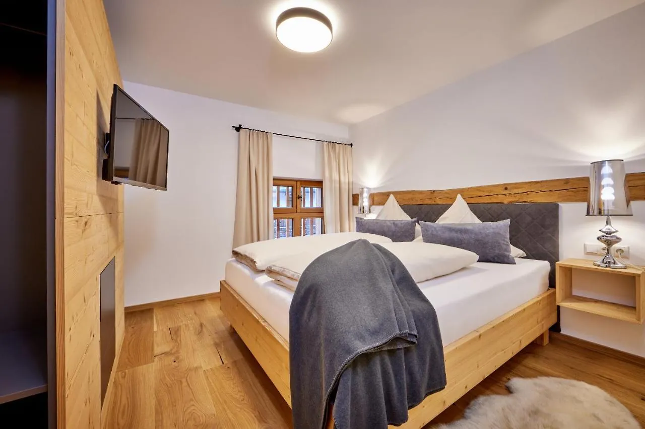 Haus Hoamat - Bergfeuer Apartment Farchant