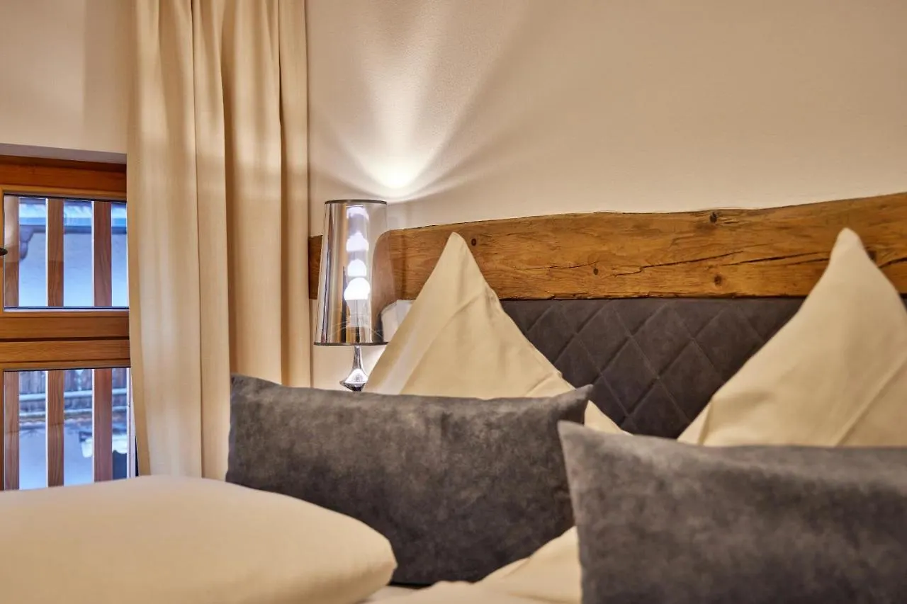 Haus Hoamat - Bergfeuer Apartment Farchant